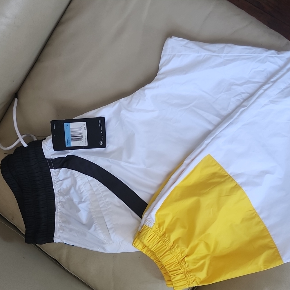 NIKE WOMEN PANTS